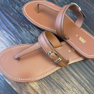 New Zara sandals size 6 leather